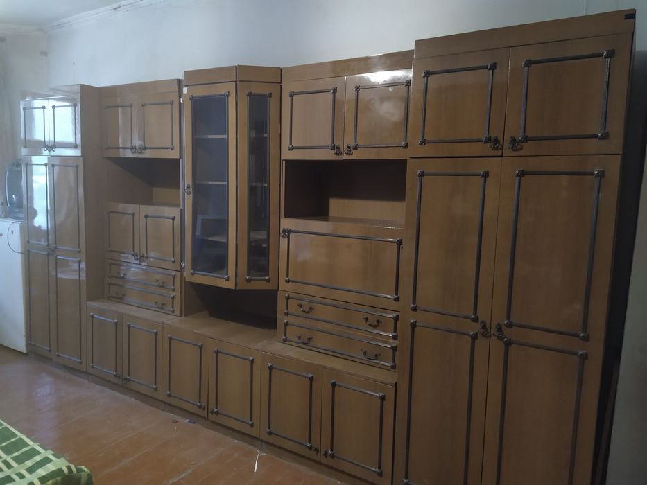 Продам стенку Тау-5