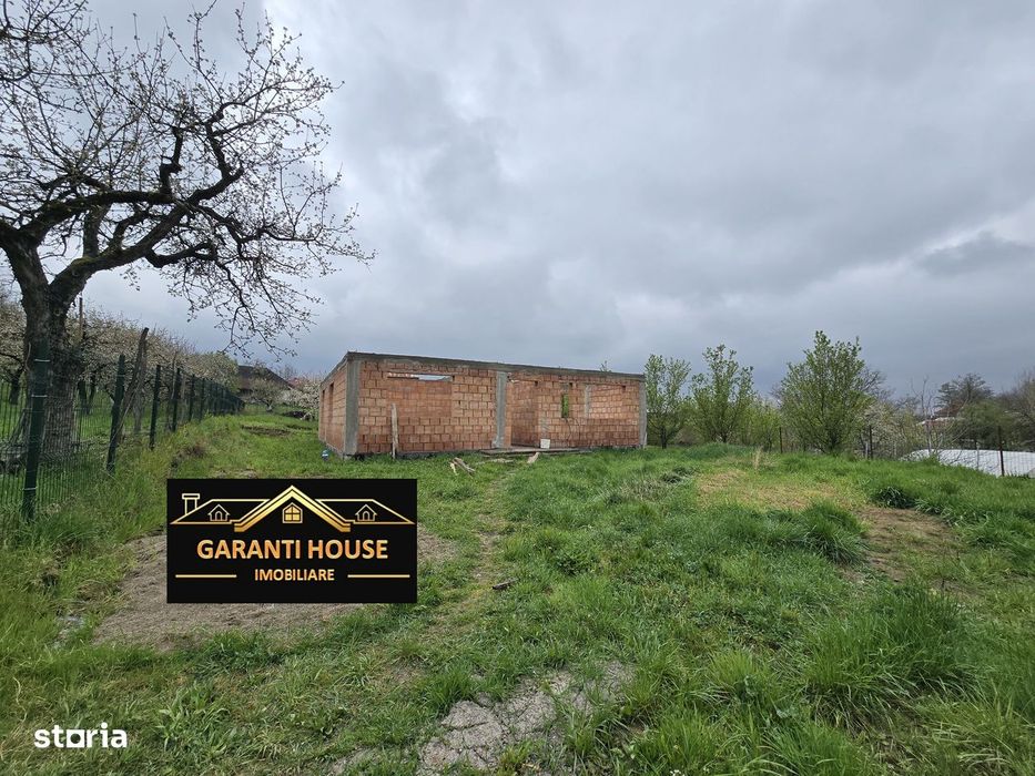 Ocolis, casa la rosu, 125.44 mpc, 852 mp teren, 48 000€ negociabil