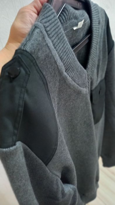 Мужской новый свитер