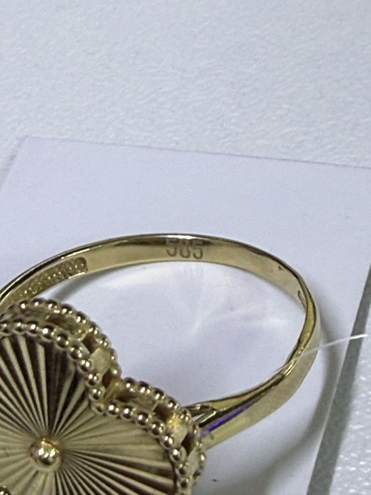 Золото 585  Кольцо Масса: 2,3