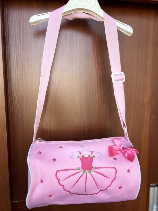 Продам сумочки детские для девочек