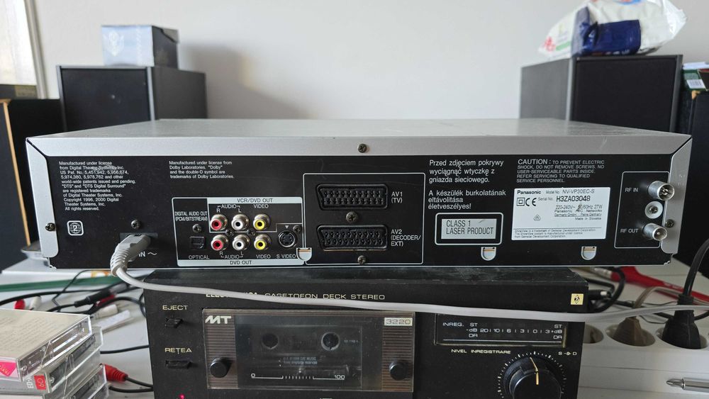 Player/Recorder VHS/DVD Panasonic NV-VP30 EC-S, functioneaza total