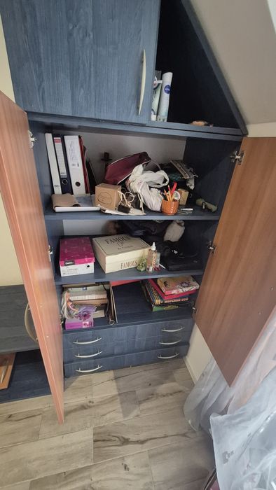 Шкаф гардероб с чекмеджета