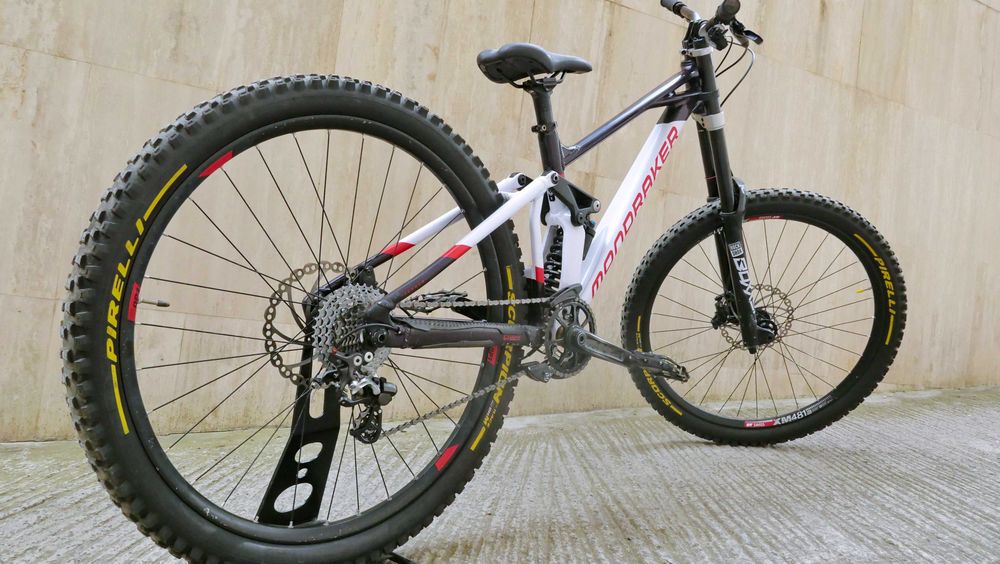Mondraker Summum 29, DH, S, 29 цола, BoXXer Select 200 мм, FOX Van RC, Shimano Saint, SRAM Code R