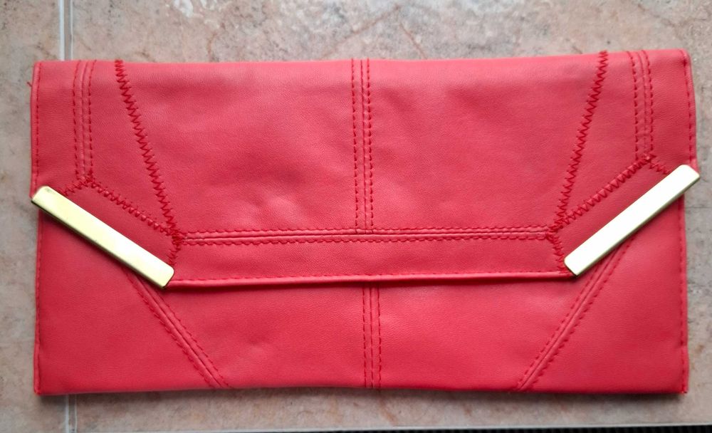 Дамска клъч чанта