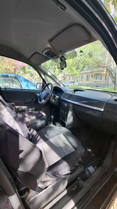 Продава сеОпел Мерива 1.7