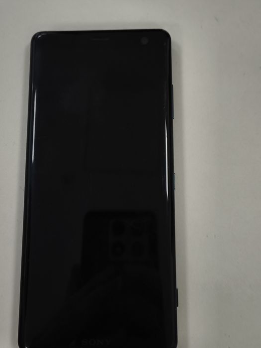 Sony Xperia emerald телефон