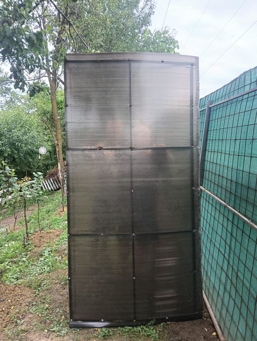 Copertină policarbonat 2.10m×1.07m cu structură metalică solidă