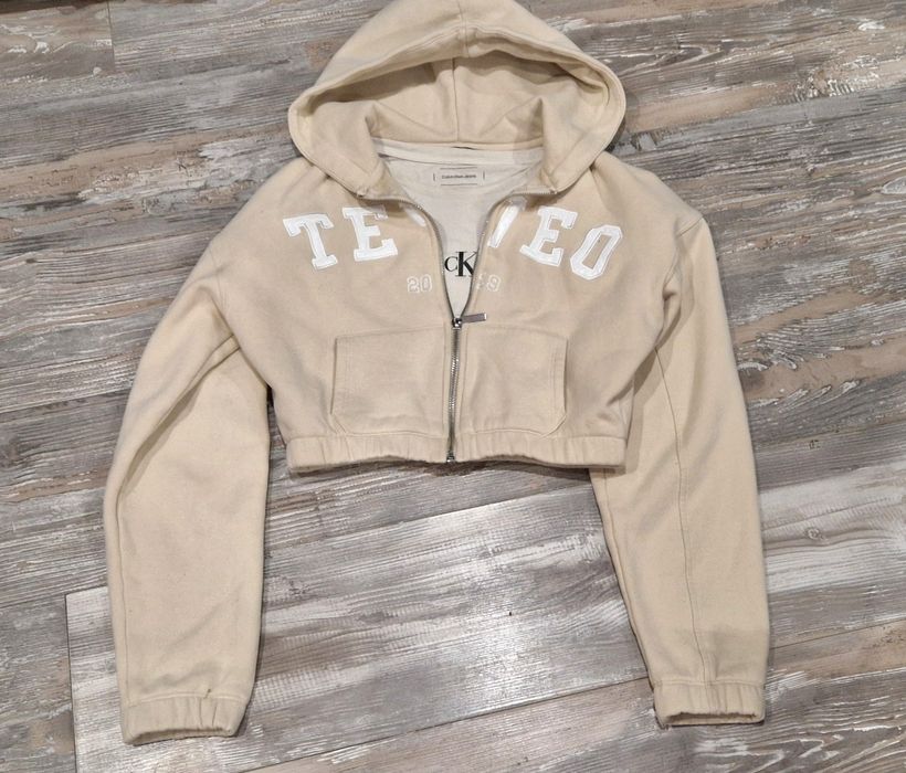 РАЗПРОДАЖБА на оригинални дрехи