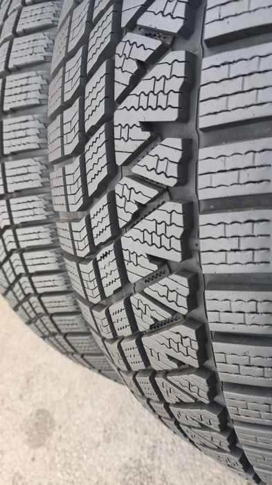 1брой зимна гума  225/60/17 Kumho Winter Craft , SUV, dot23
dot23