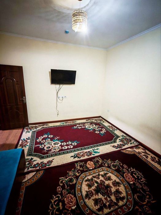 2 Xonali Uy Sotiladi