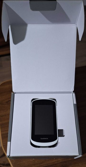 Vând Garmin Edge Explore 2