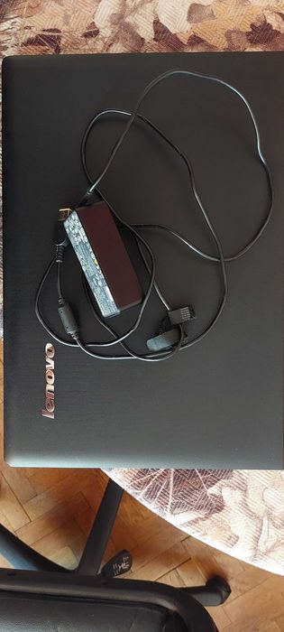 Продавам лап топ LENOVO G 50-30 много запазен
