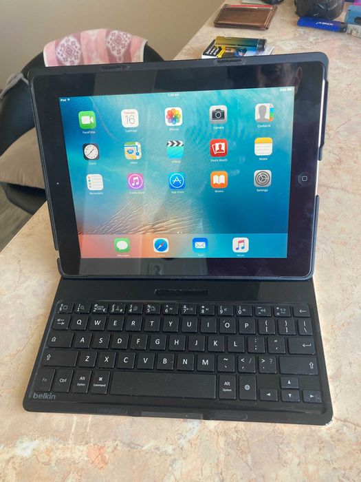 IPad-2  A1395 16GB+клавиатура