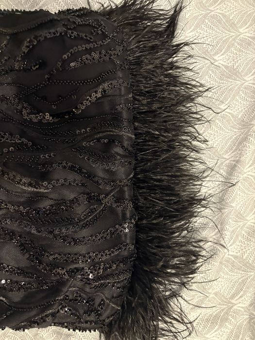 Черна рокля с пера размер М