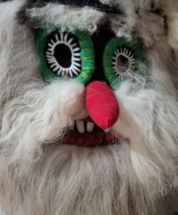 Masca traditionala unicat,autentica si veche prin cultura si traditie