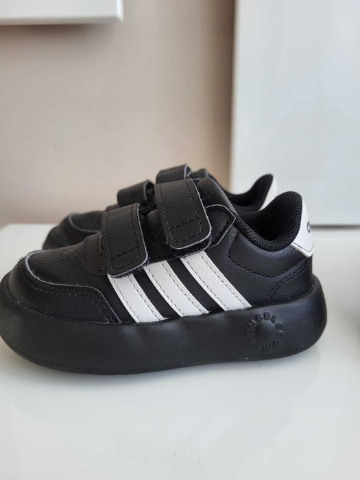Детски маратонки adidas 23 номер