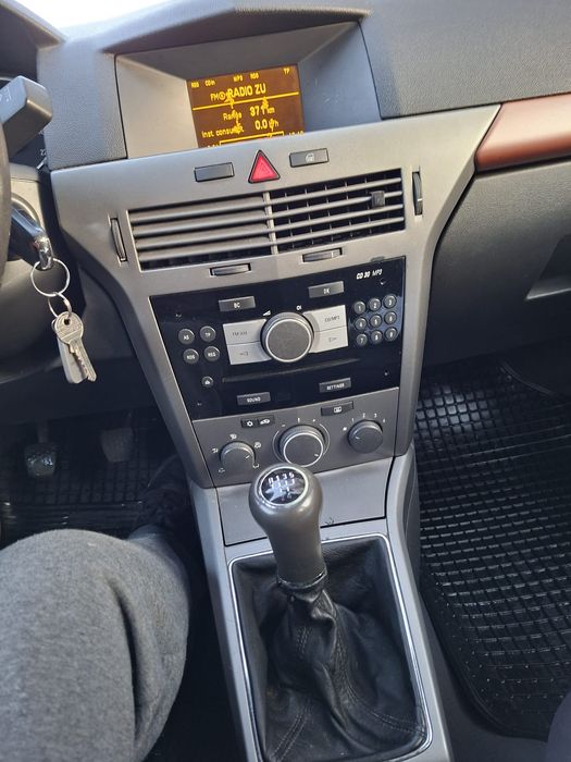 OPEL Astra 2005 — imagine 3