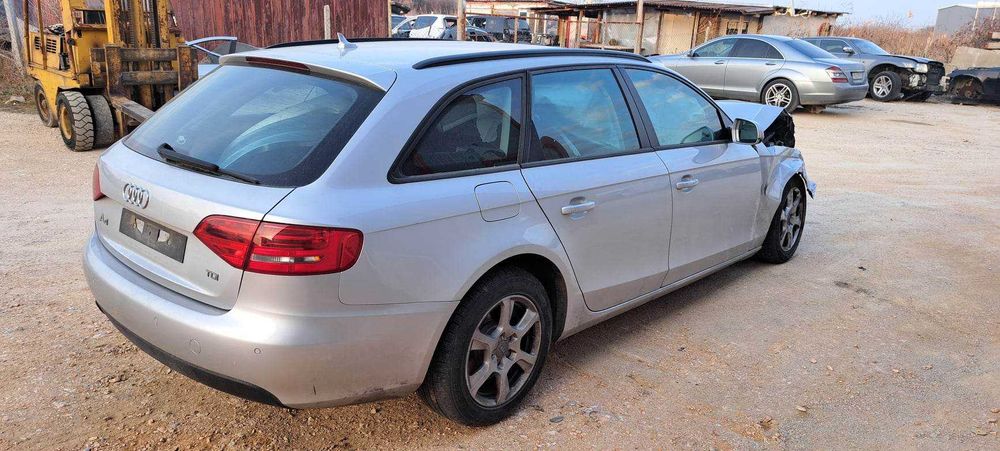 Ауди А4 на части