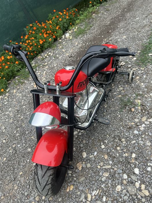 Motocicleta pentru copii intre 5 si 9 ani