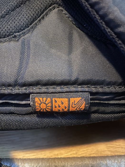 Lowerpro slingshot 100aw