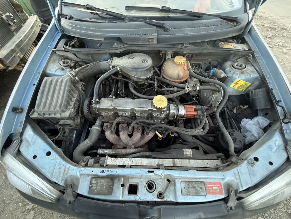 Опел корса 1.4 60 кс 1994 г на части автоматична кутия