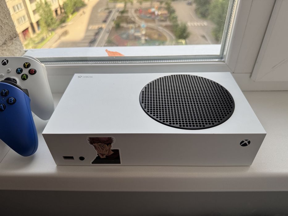 Продам Xbox series S