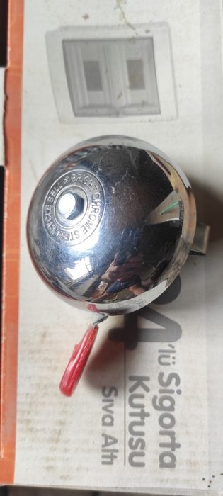 Signal velik uchun baland