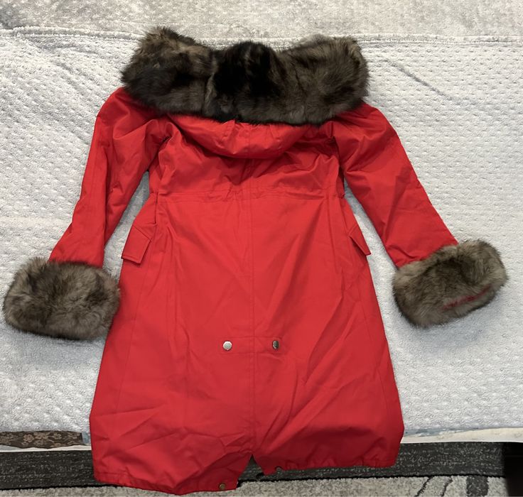 Продам парку 70000 торг