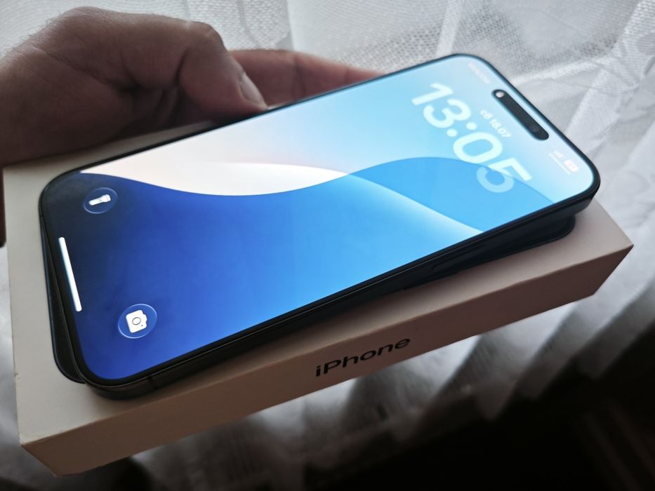 I phone 15 pro max 256gb