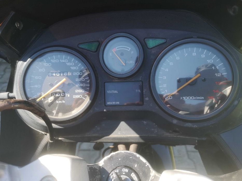 Motocicleta Suzuki GSX750F