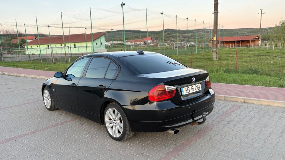 BMW Seria 3 E90 320d