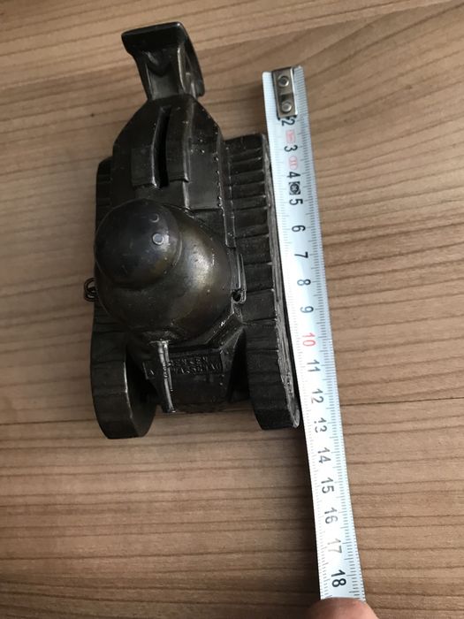 Pusculita veche metal tanc Panzer