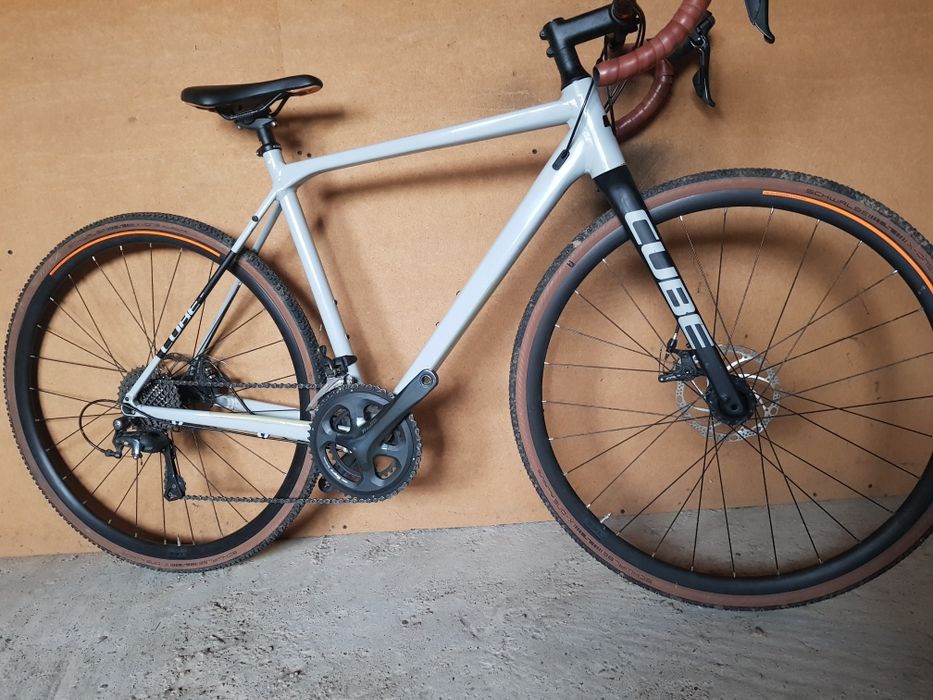 Bicicleta Cube 2x10 cadru L