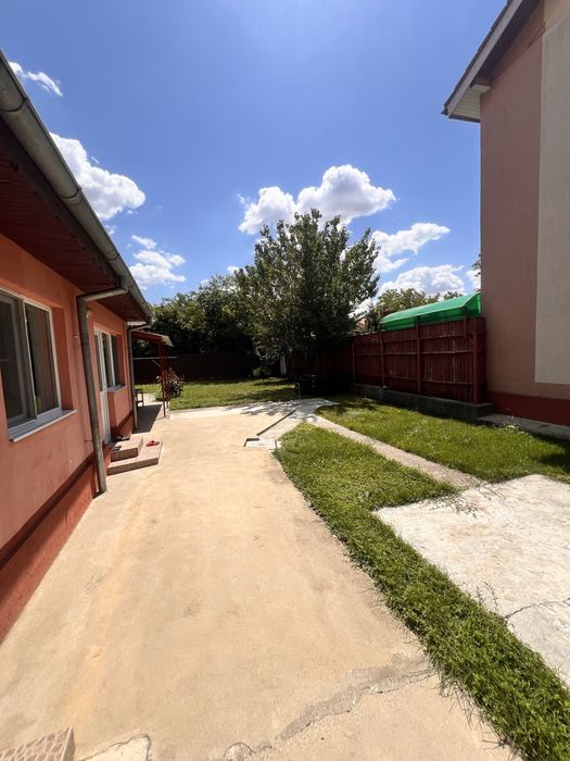 Casa de vanzare ! Pret 150.000€ Neg: