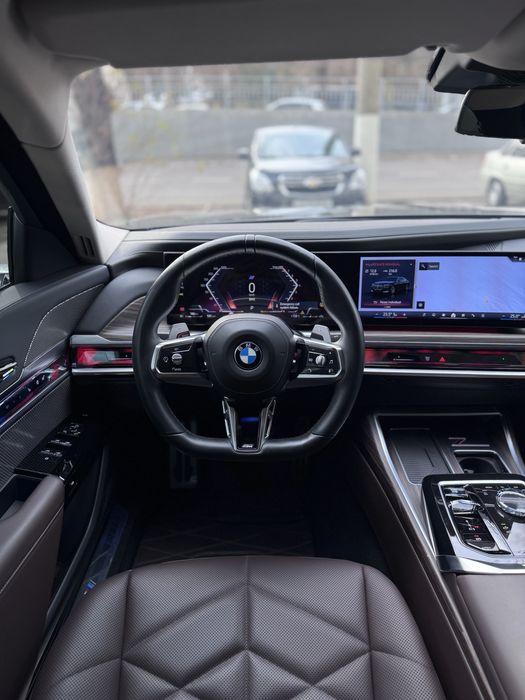 BMW 735li xDrive