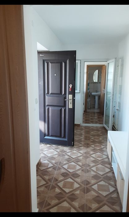 Inchiriez garsoniera, total mobilata si utilata, incalzire centr. Gaz