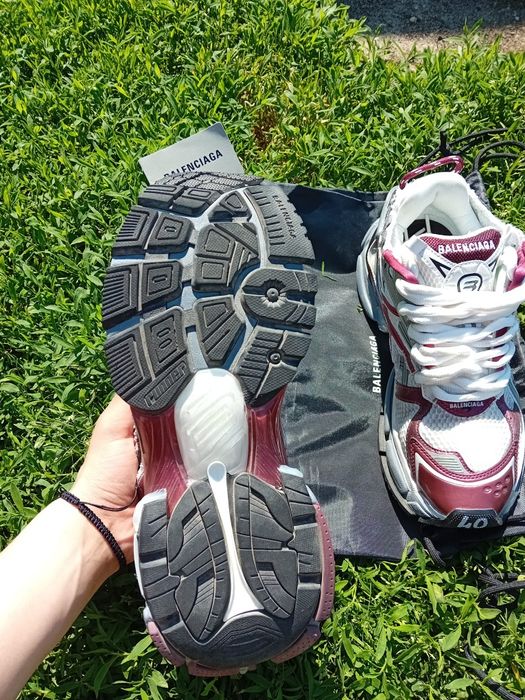 balenciaga runner rosii