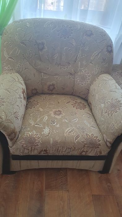 Продам диван и кресло