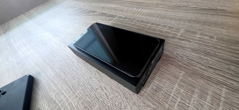 Samsung s24 256GB с оставаща гаранция