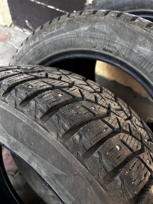 Bridgestone зимние шины 225/55/18