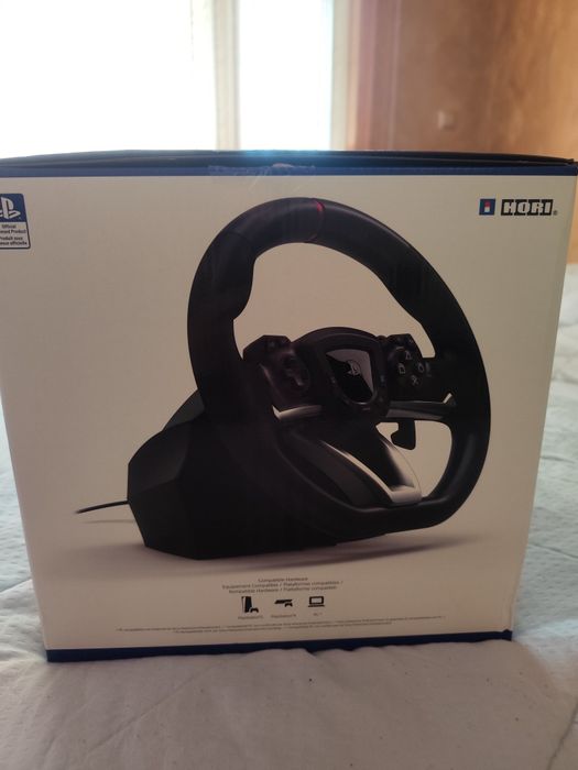 Playstation 5 с волан и педали