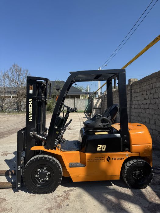 Вилочный погрузчик