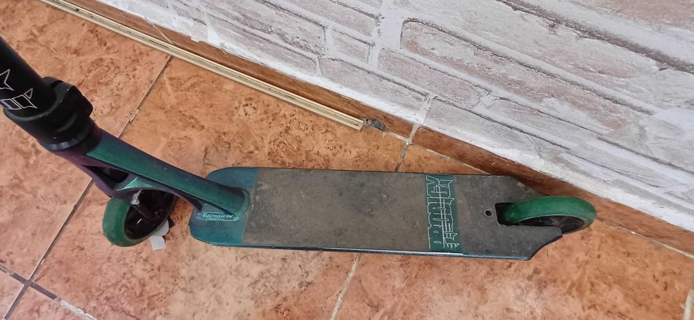 Trotineta freestyle Blunt Prodigy, cadou set ptotectie