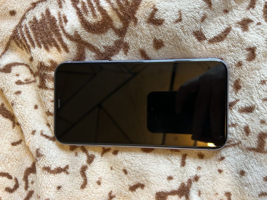 Продам Iphone 11/64
