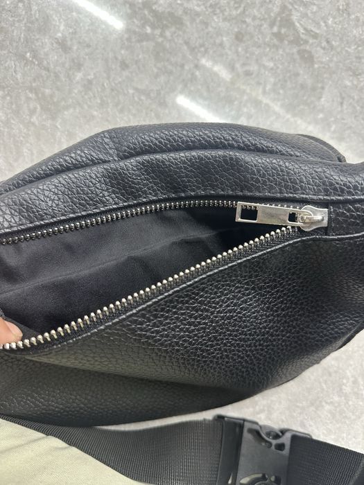 Borseta neagra imitatie piele