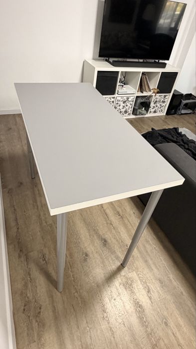 Masa/birou ikea cu picioare reglabile metalice