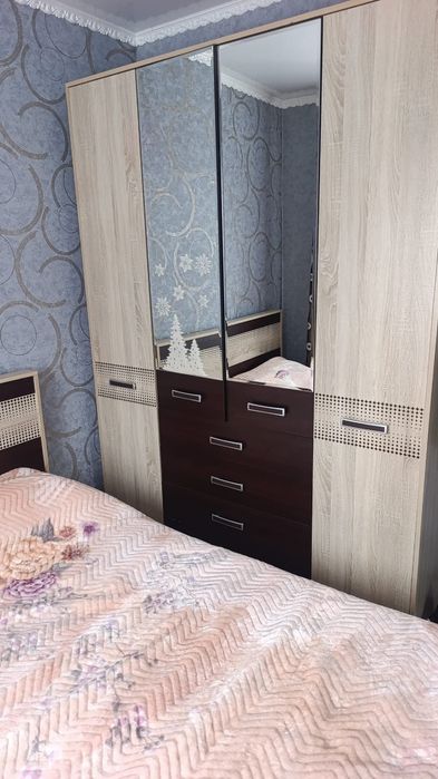 Продам спальный гарнитур