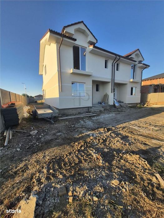 Duplex nou - 3 dormitoare - bucatarie inchisa - zona buna