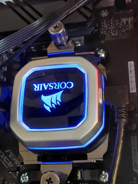 Corsair H115i Pro RGB - 280мм водно охлаждане за АМ4/АМ5